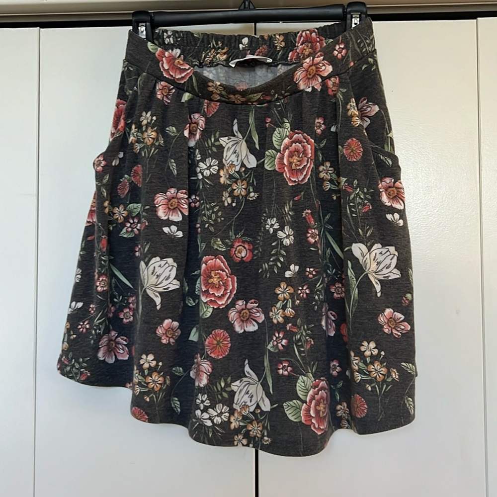 Women’s skirt with pockets French Gray size M